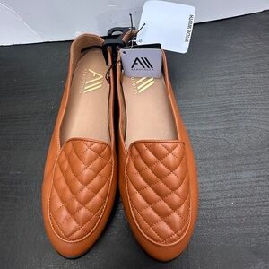AEROSOLES Tan Quilted Flats Slip-On Comfort